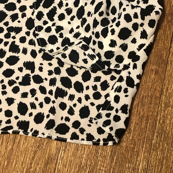 Banana Republic White Black Animal Print Keyhole Sleeveless Blouse Size XSP - Picture 7 of 12